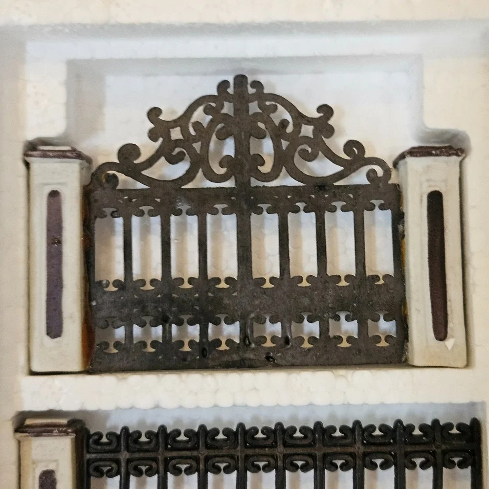 VTG Lemax Dickensvale Iron Gate & Wall Set of 5 Village Fence Accessory 1995 Box